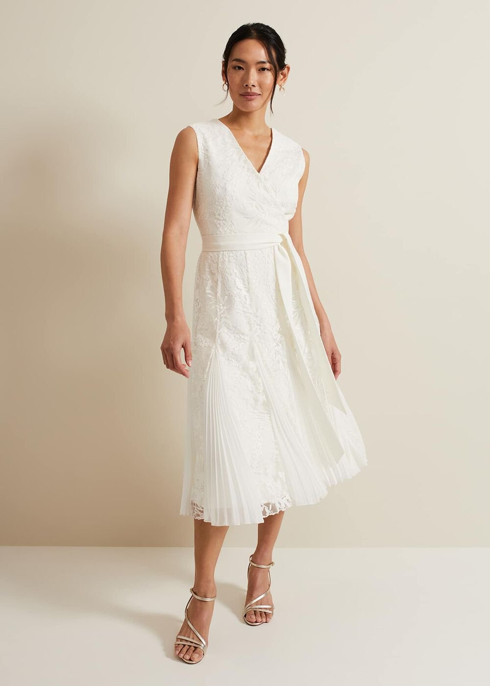 Caterina Embroidered Flared Wedding Dress - Pale Cream