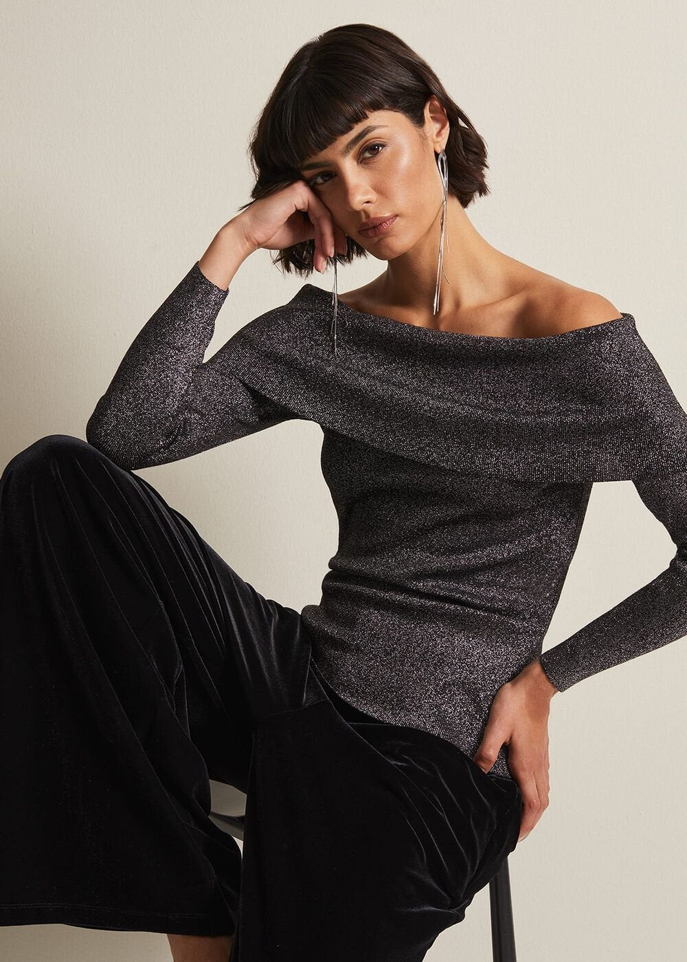 Iris Bardot Knitted Top - Black