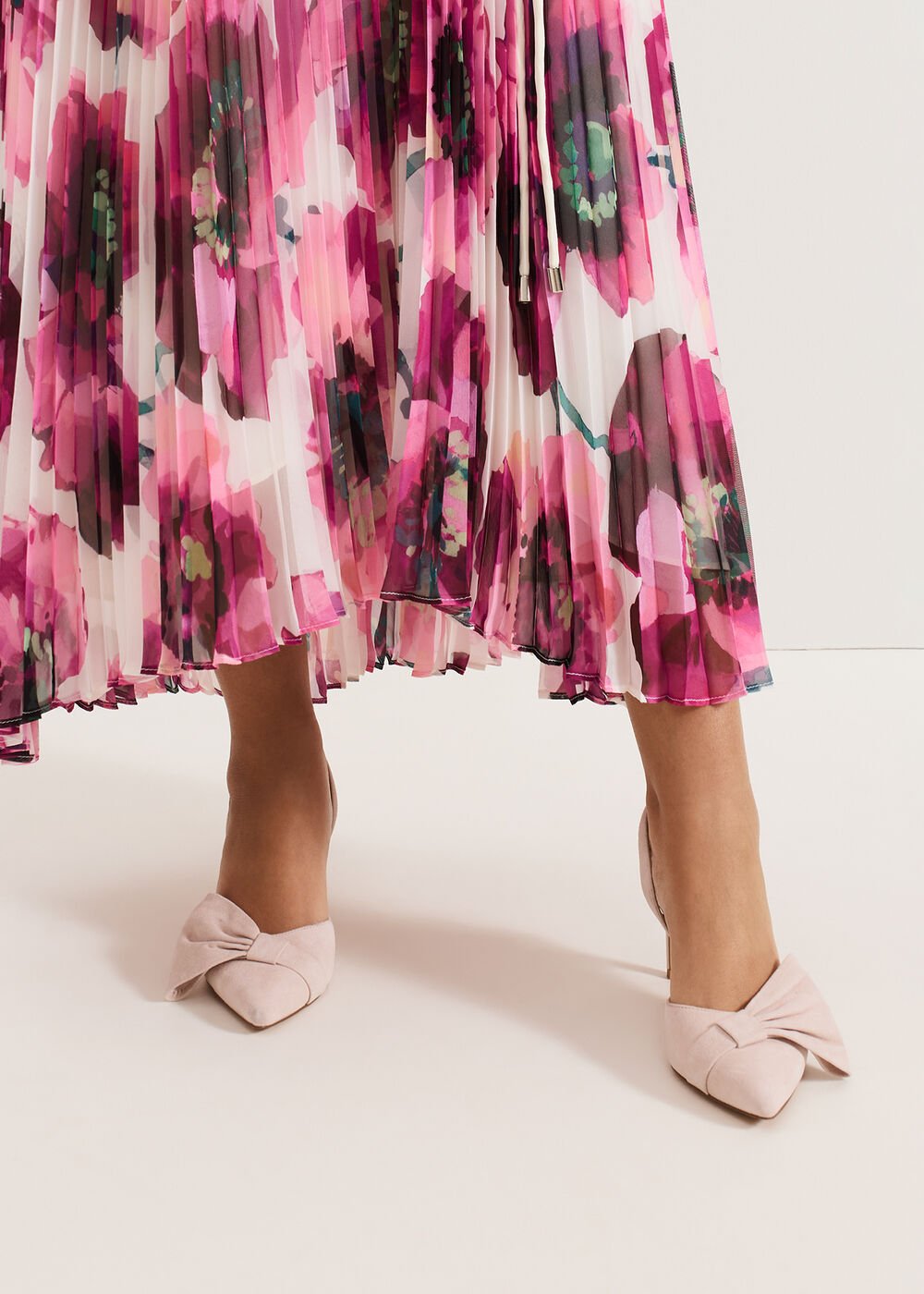 Oversized Bow Shoe - Cameo