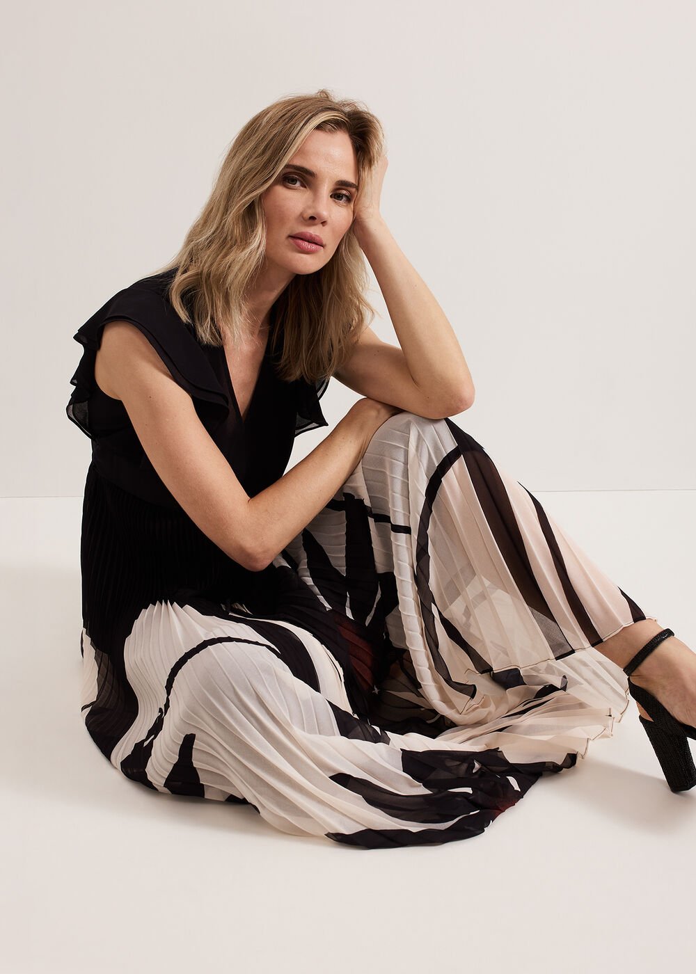 Uma Maxi Dress - Black Multi