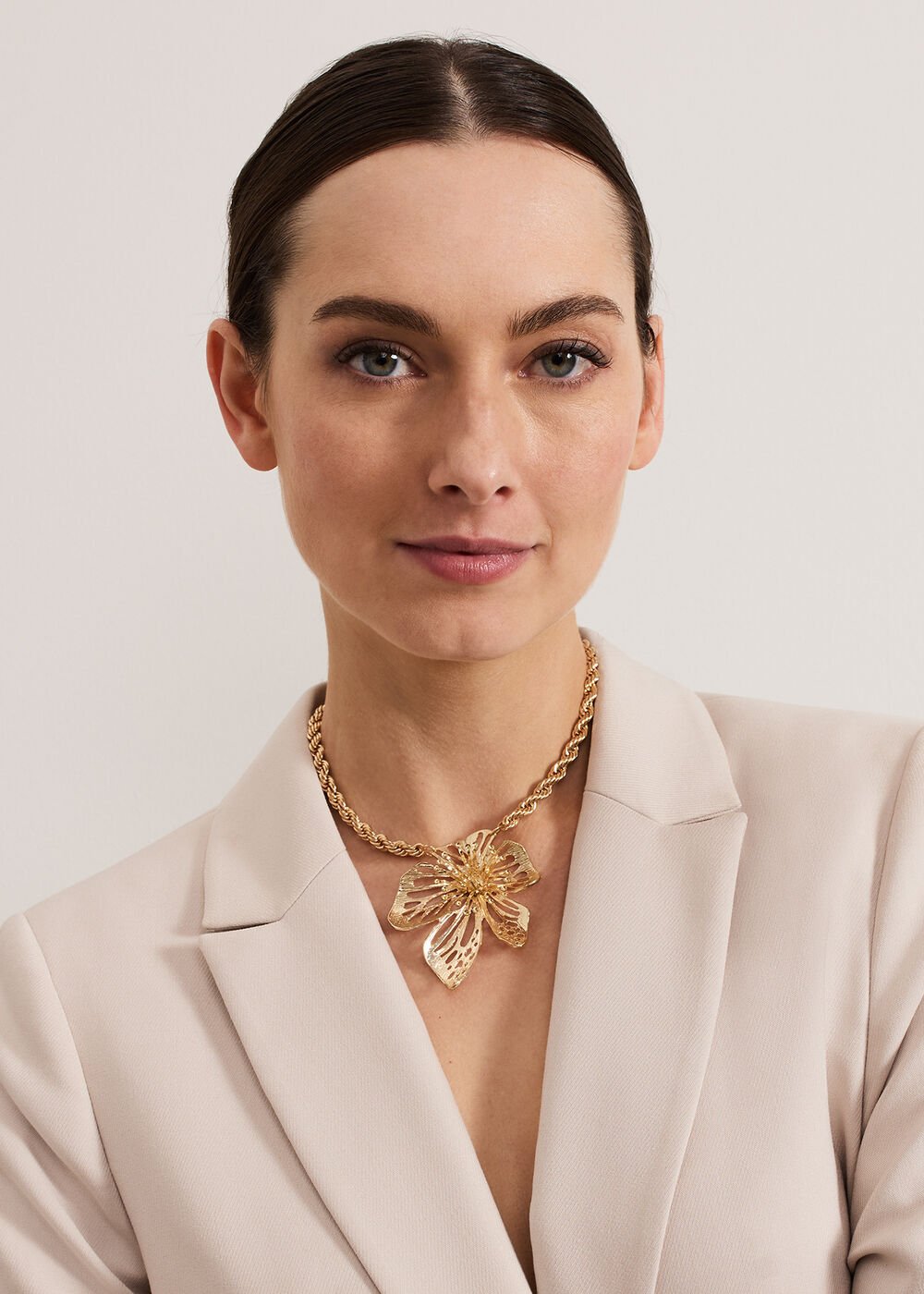 Flower Necklace - Gold