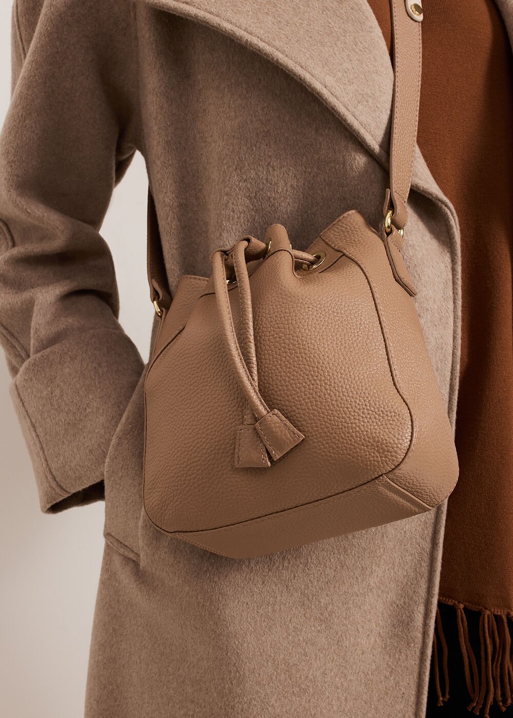 Leather Bucket Bag - Tan