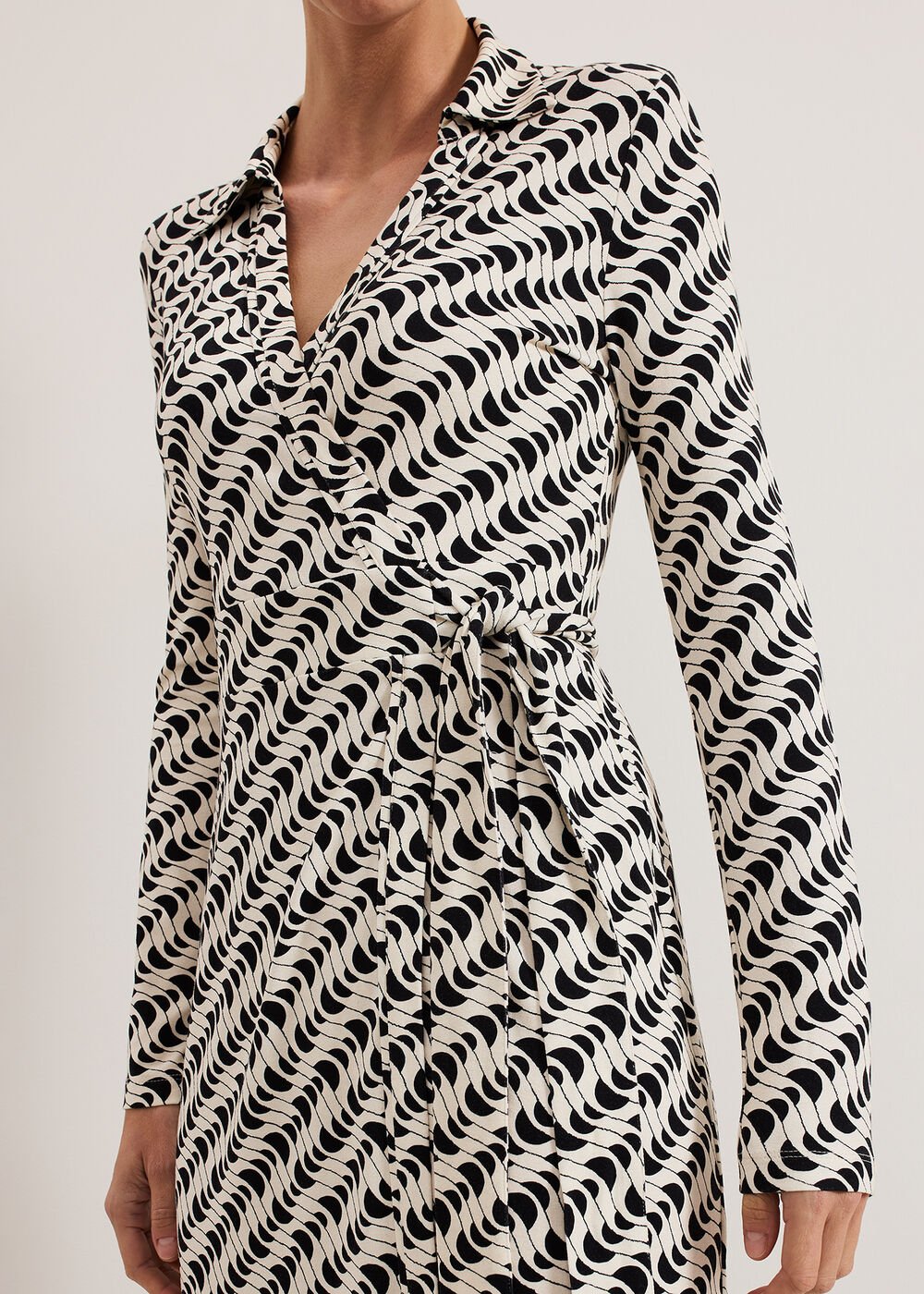 Gina Geo Wrap Dress - Navy/Ivory