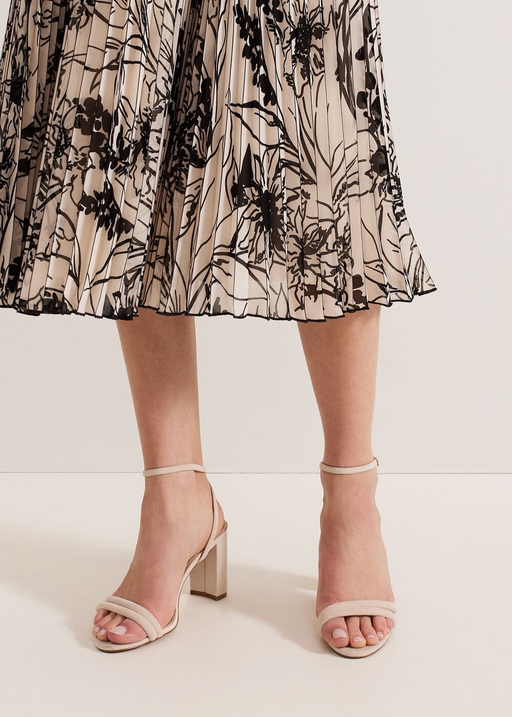Suede Block Sandals - Neutral