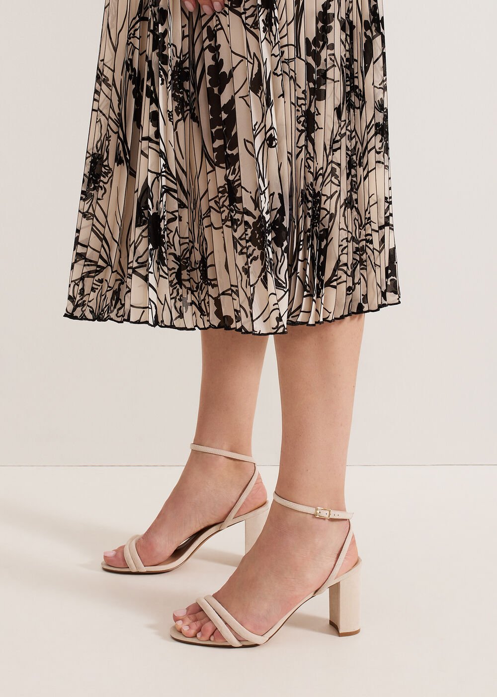 Suede Block Sandals - Neutral