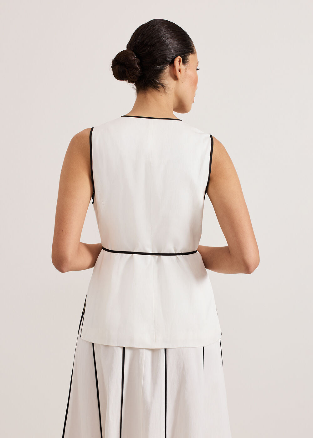 Rhoden Waistcoat - White