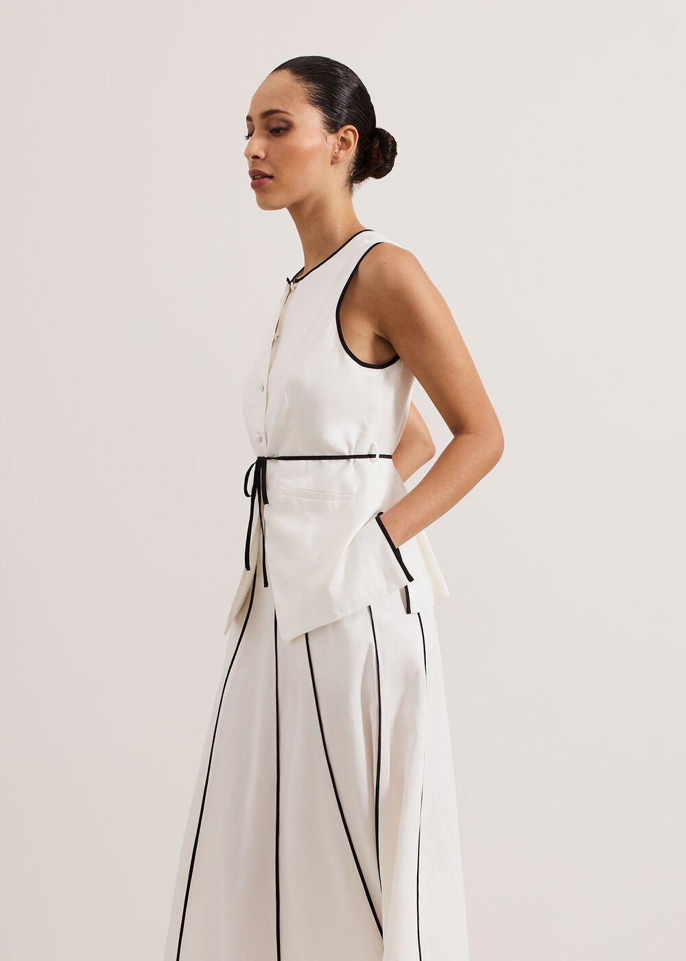 Rhoden Waistcoat - White