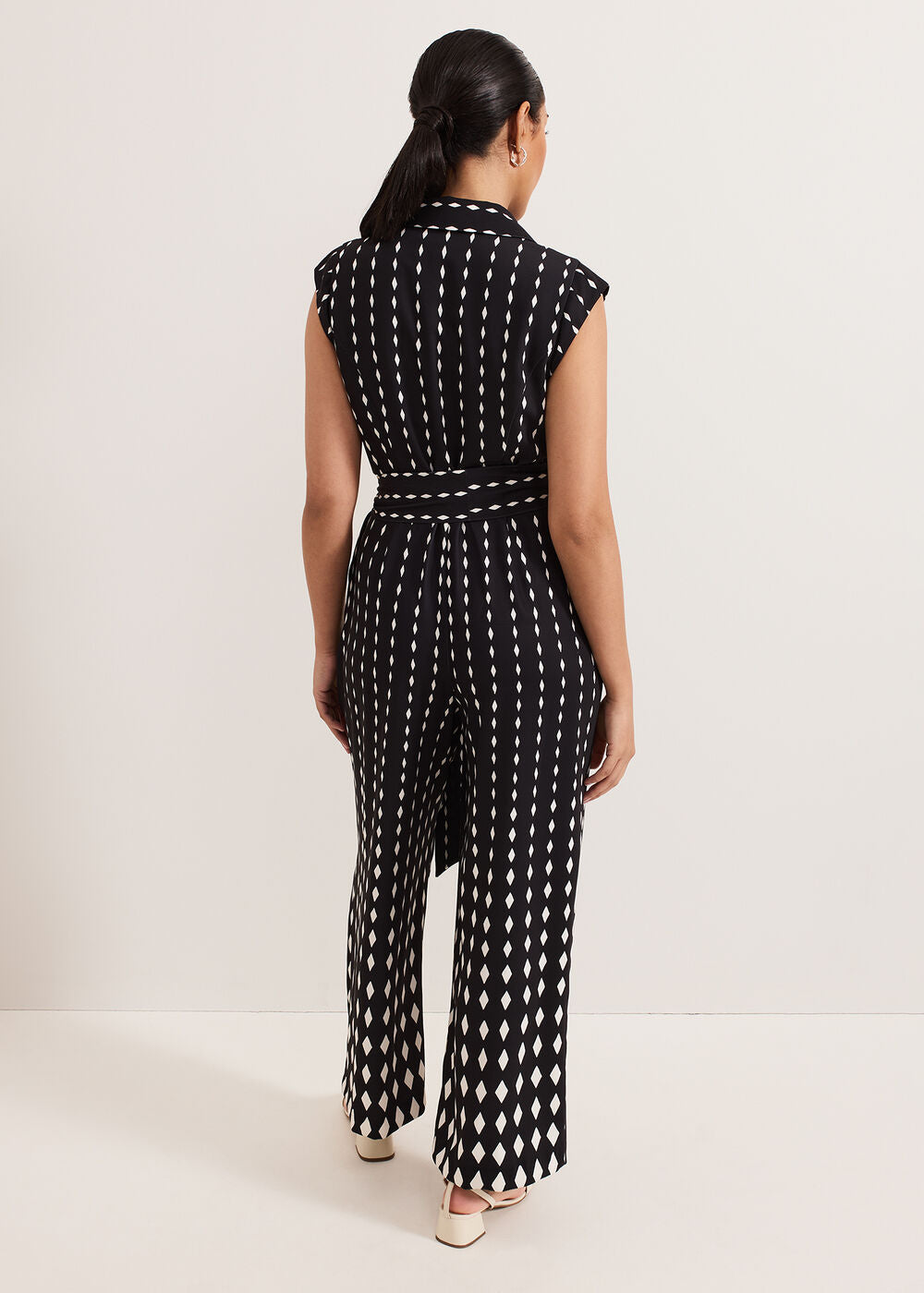 Petite Delina Jumpst - Black
