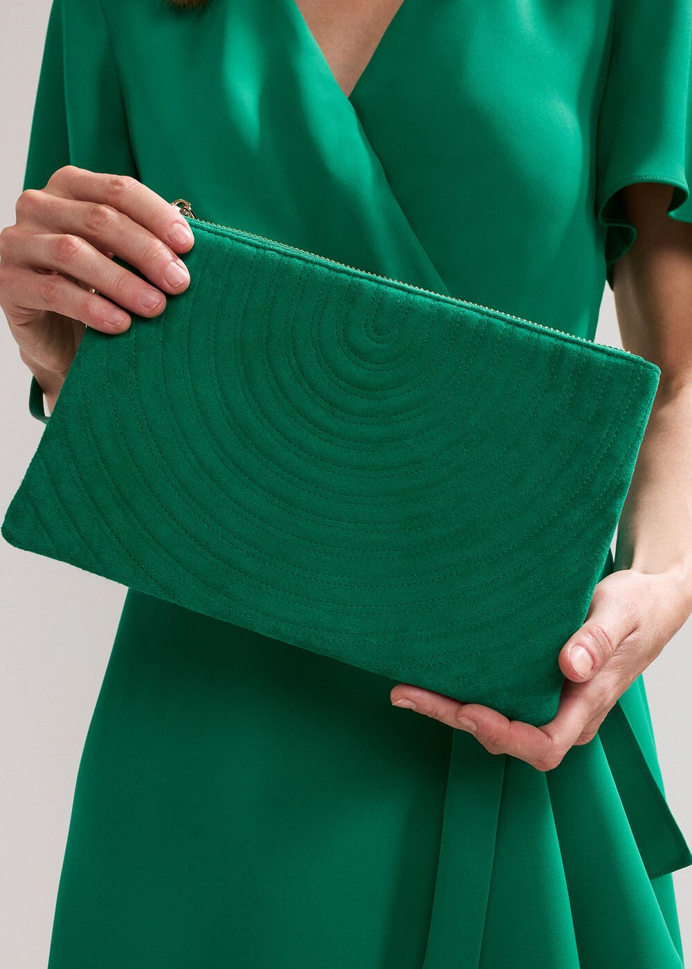 Stitch Front Clutch - Bright Green