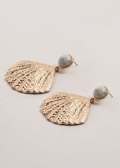 Shell Earrings - Gold