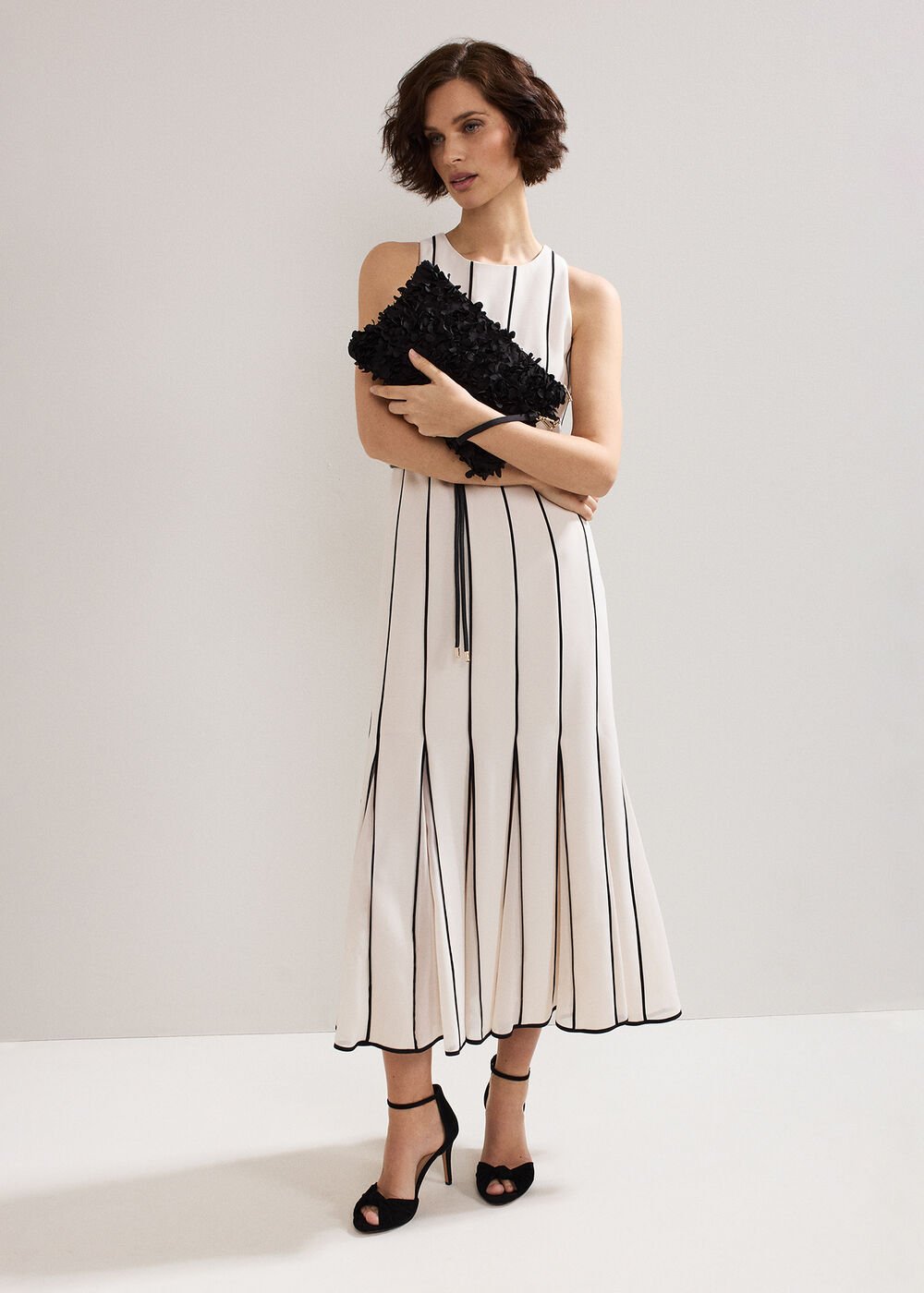 Petal Clutch Bag - Black