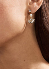 Pearl Drop Earrings - Gold