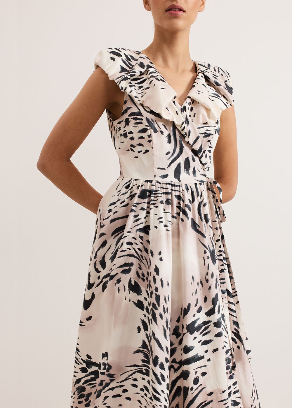 Trix Leopard Dress - Neutral