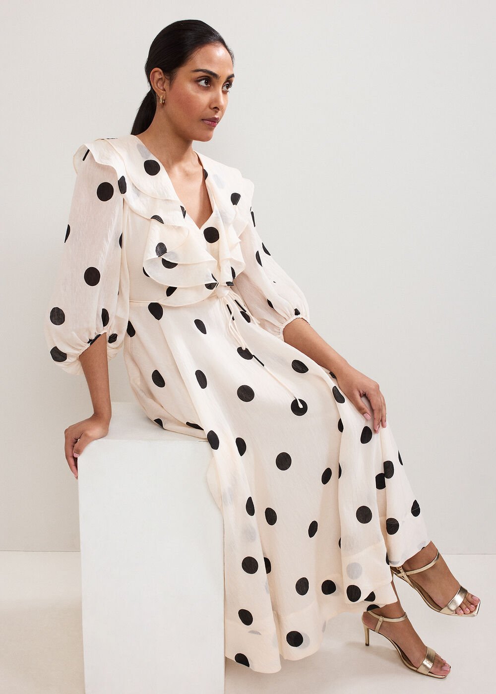 Petite Jaqlyn Dress - Cream