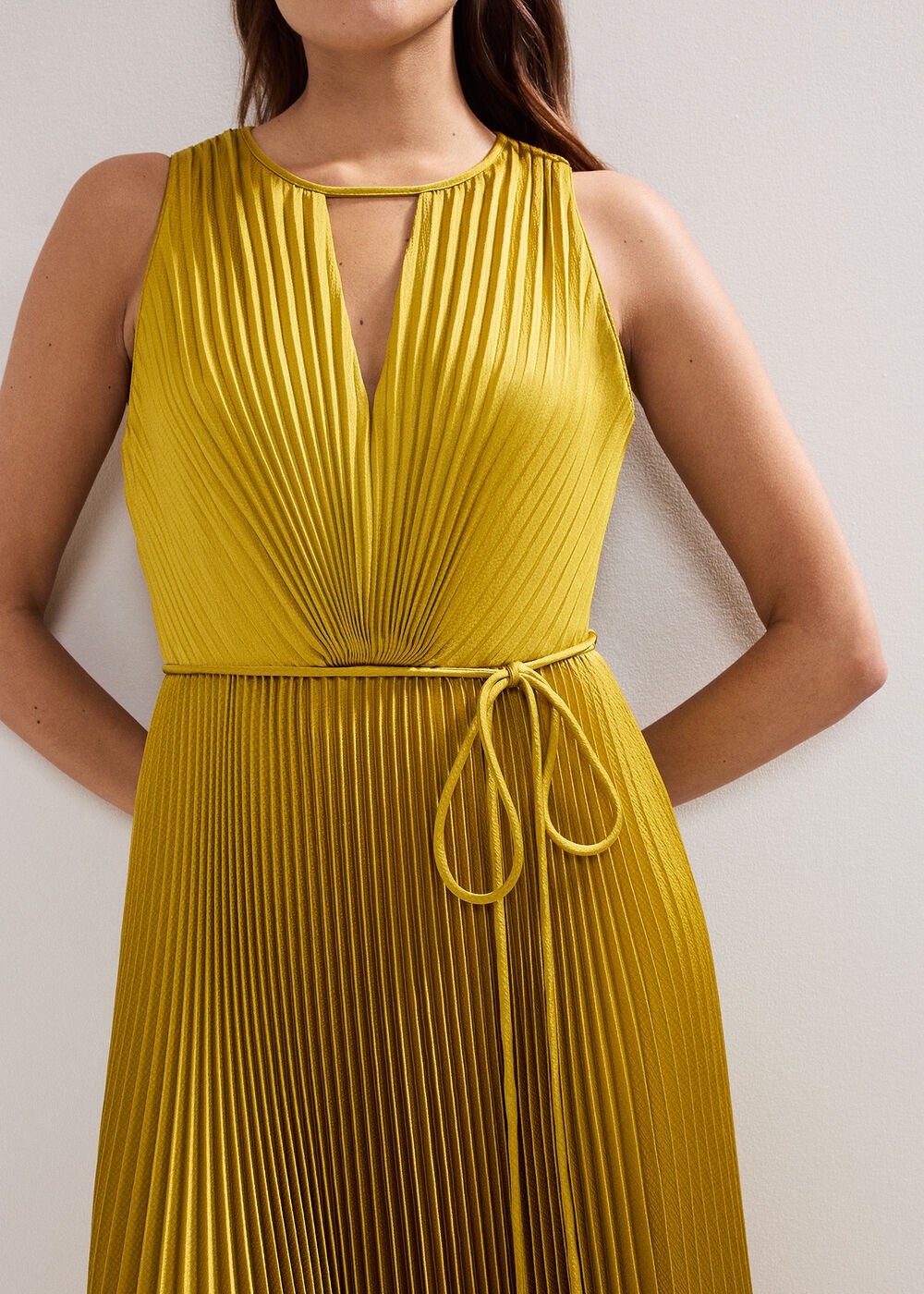 Dionne Pleated Dress - Yellow