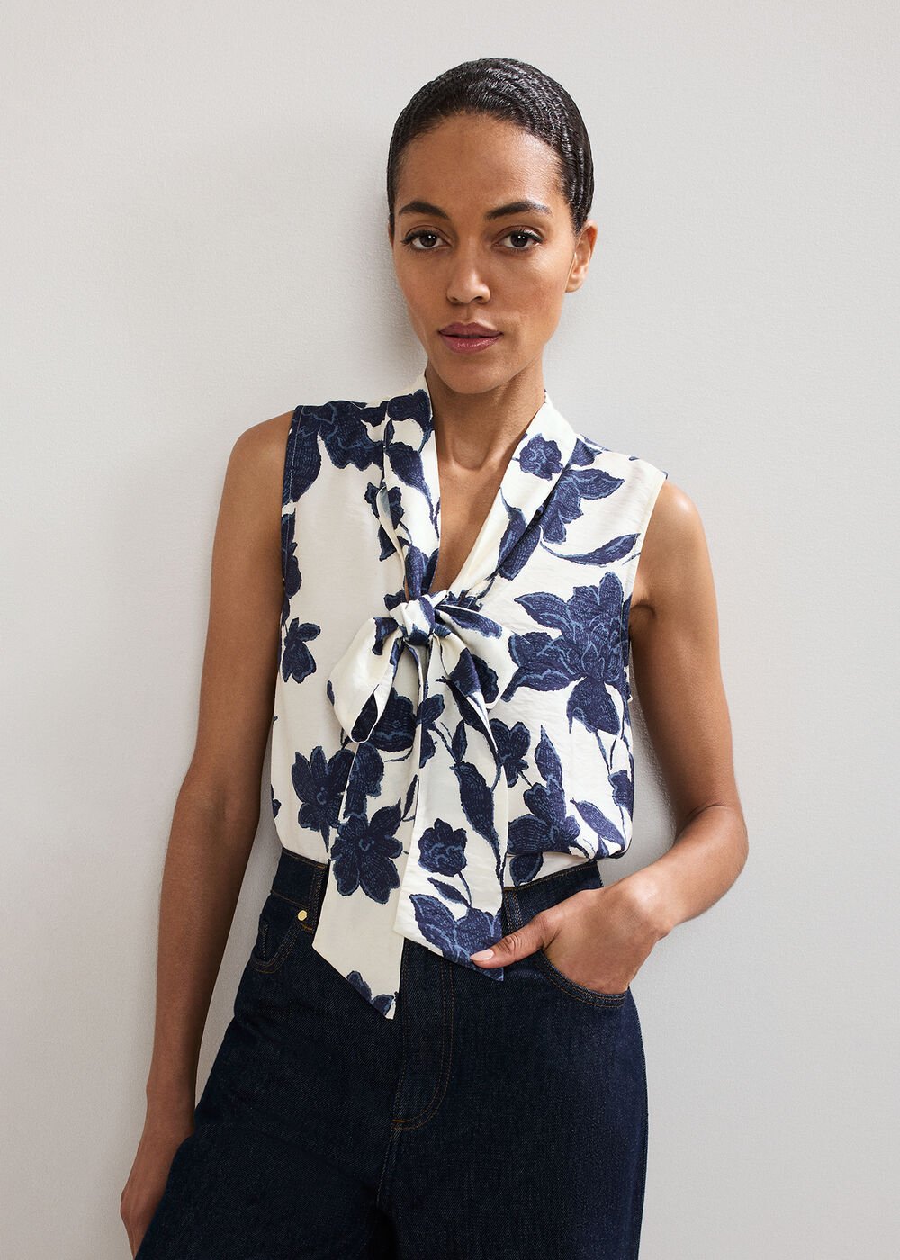 Junie Floral Blouse - Navy/Ivory