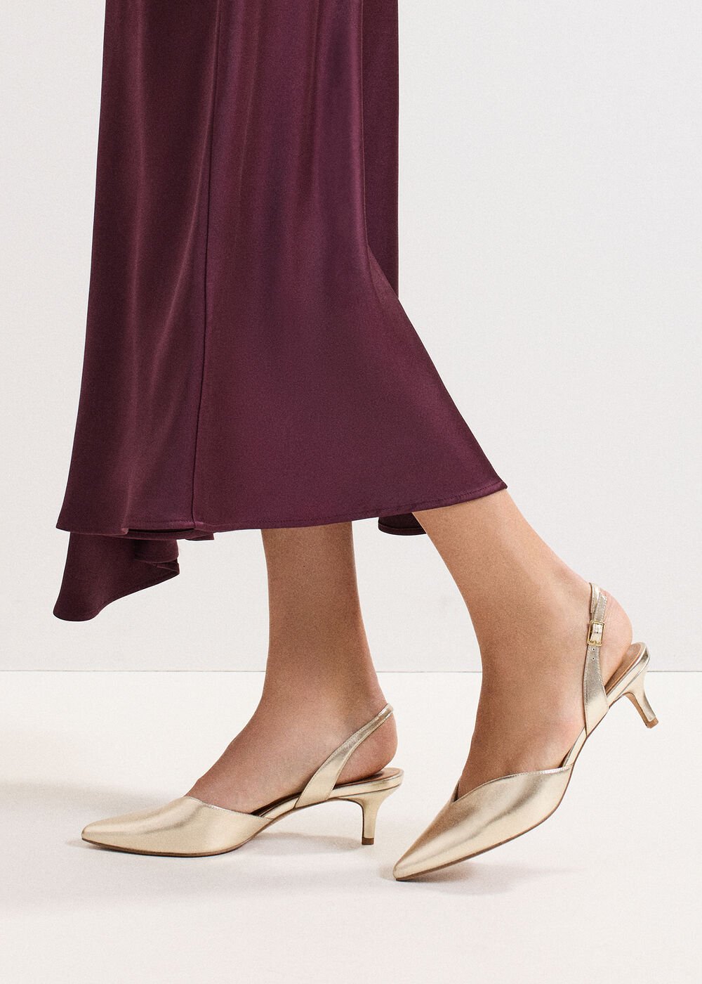 Kitten Heel Shoes - Gold