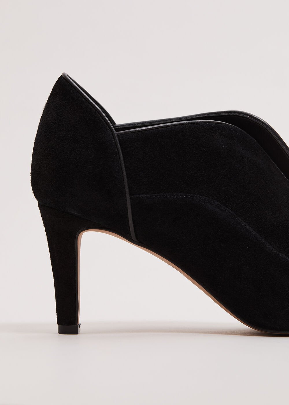 Split Front Boot - Black