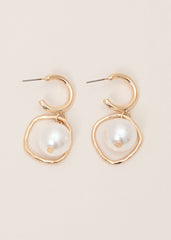 Pearl Drop Earrings - Gold