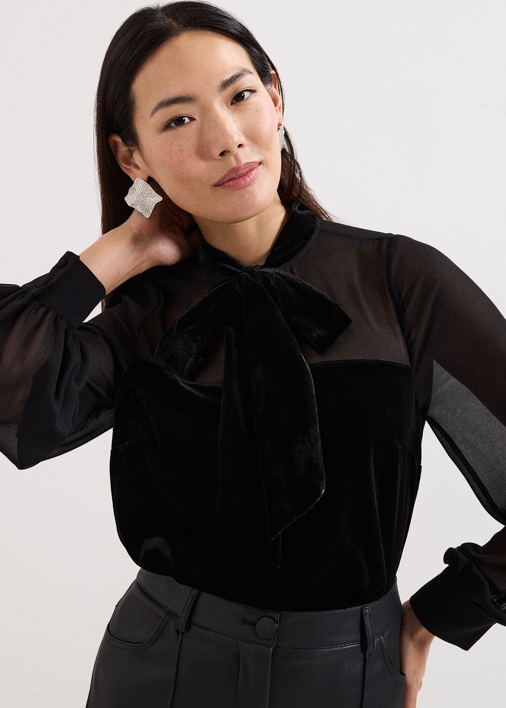 Raye Velvet Blouse - Black
