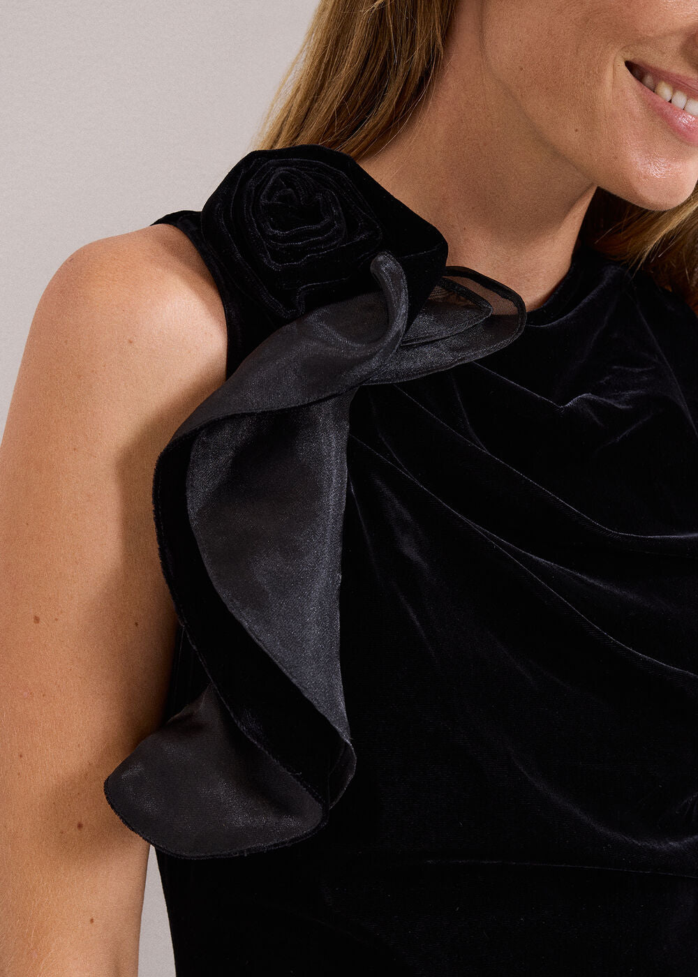Melony Velvet Dress - Black