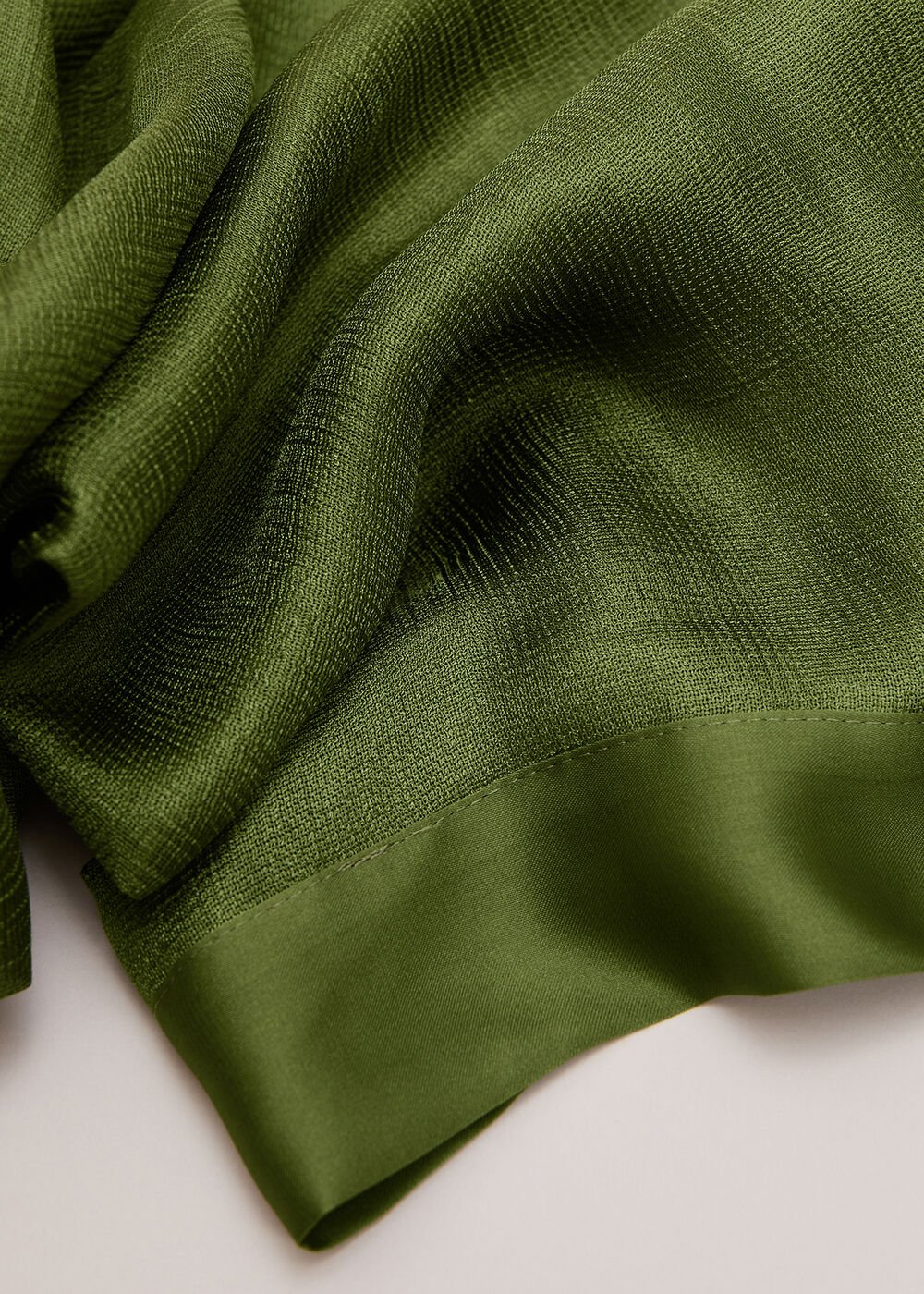 Satin Trim Scarf - Green