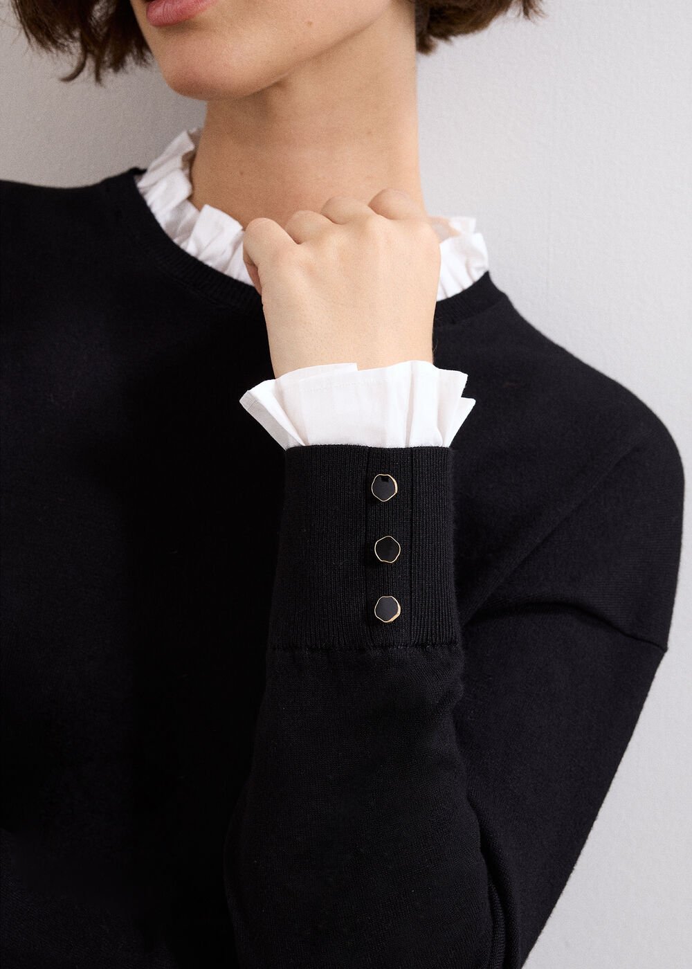 Jenna Collar Top - Black/Ivory