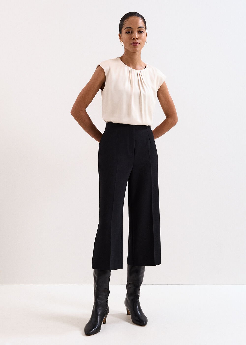 Aubrielle Black Culotte Trousers - Black