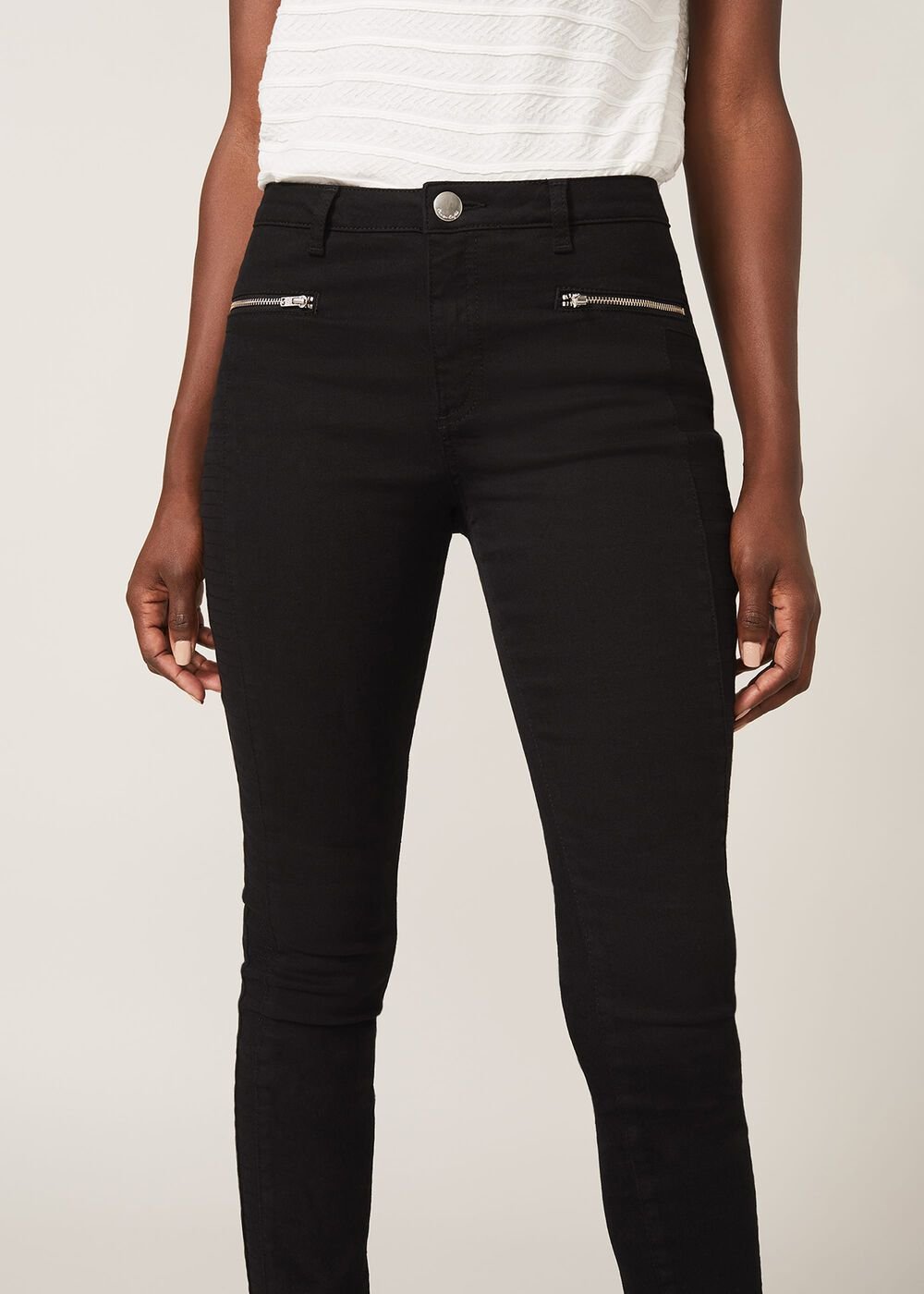 Victoria Seamed Jean - Black