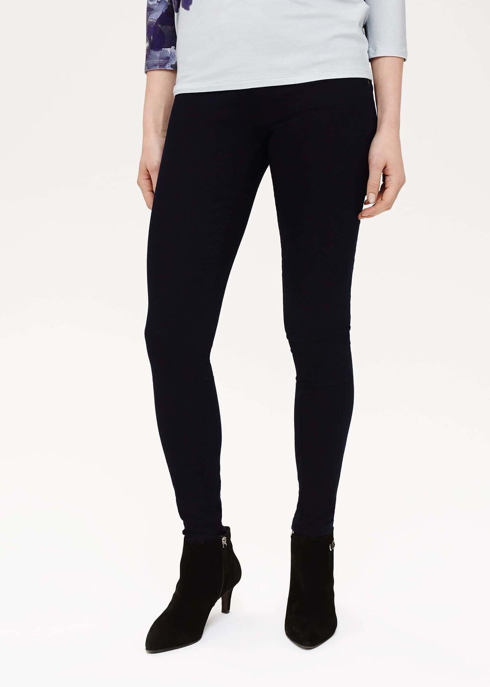Amina Jegging Short - Indigo