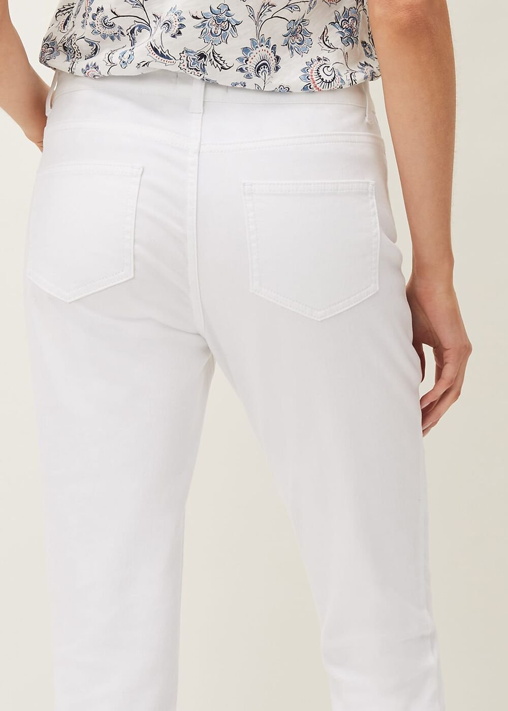 Bobbie Skinny Button Hem Jean - White