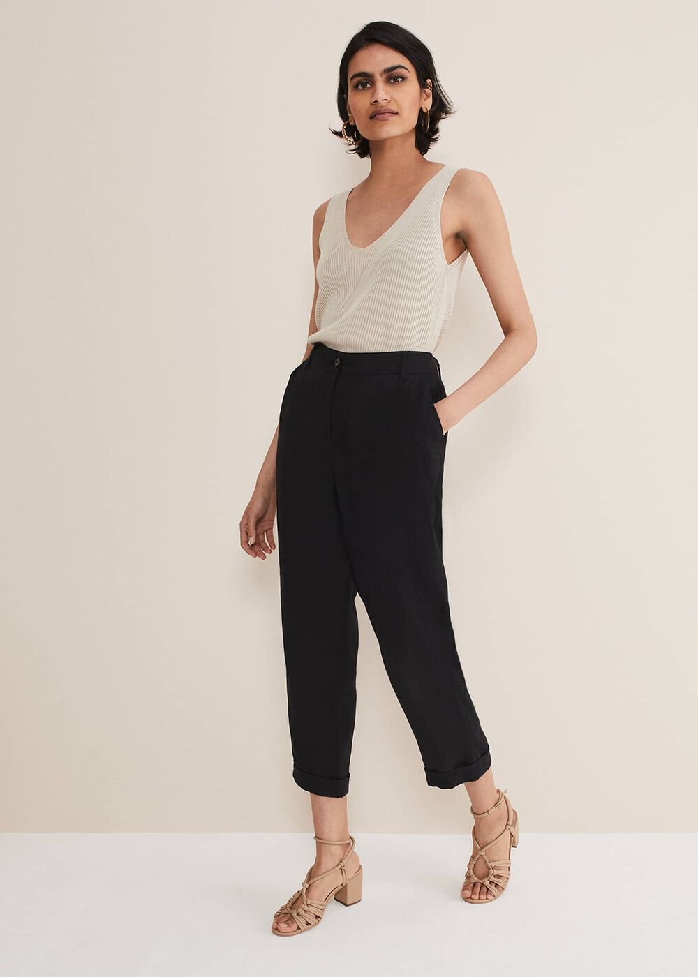 Klarra Black Linen Tapered Trousers - Black