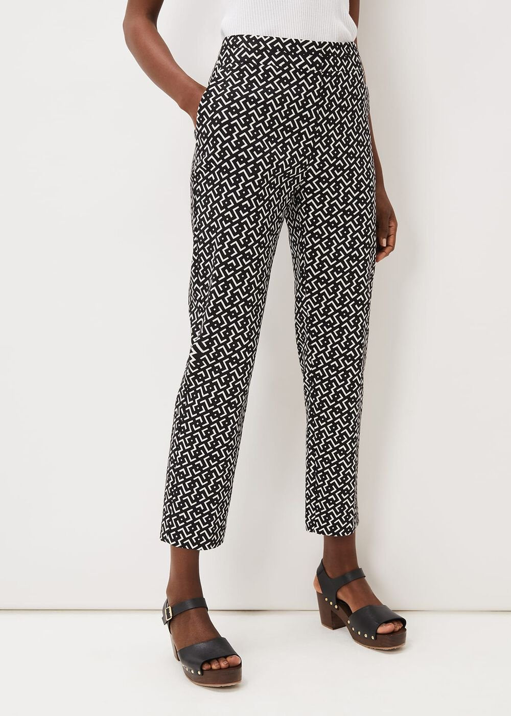 Mackenzie Geo Tapered Trouser - Black/White