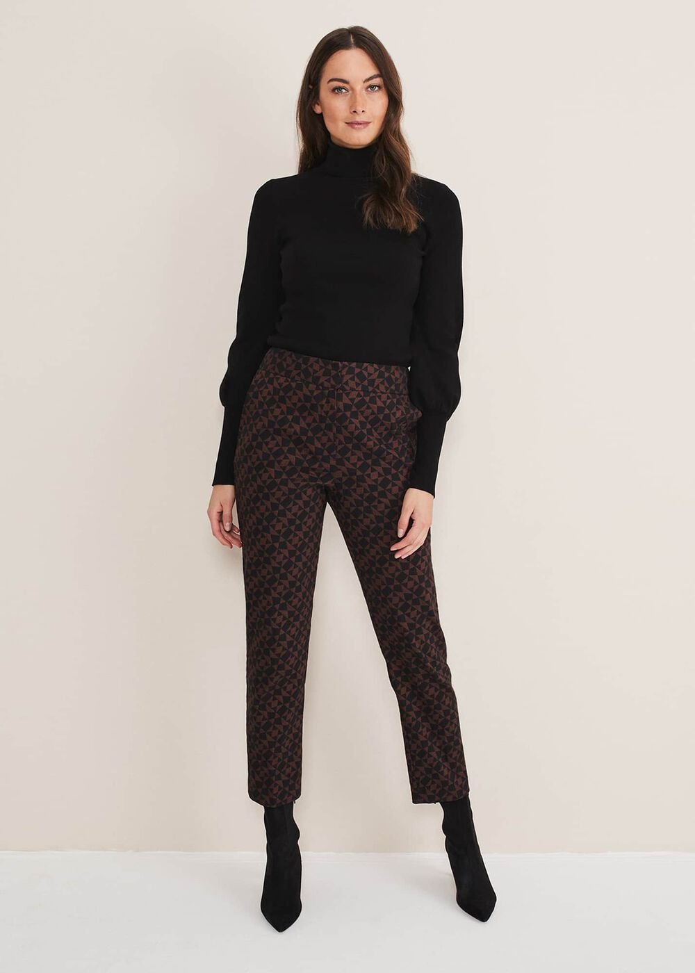Mackenzie Geo Jacquard Tapered Trouser - Black/Chocolate