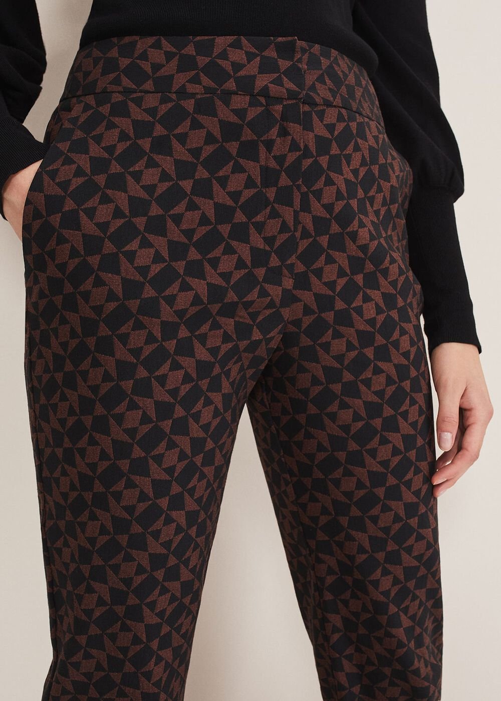 Mackenzie Geo Jacquard Tapered Trouser - Black/Chocolate