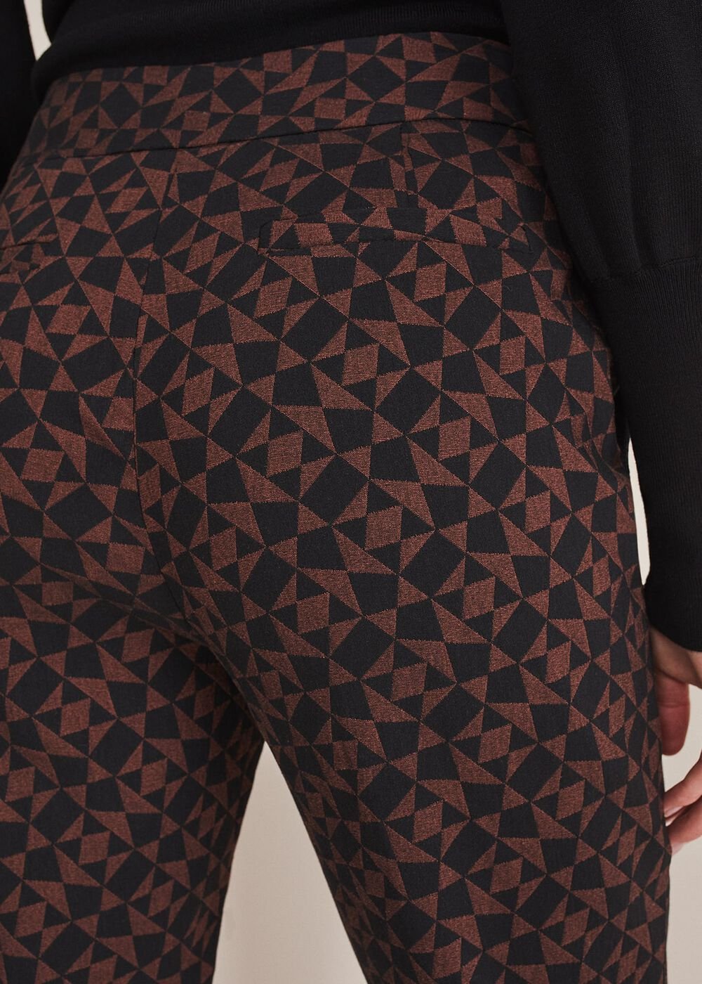 Mackenzie Geo Jacquard Tapered Trouser - Black/Chocolate