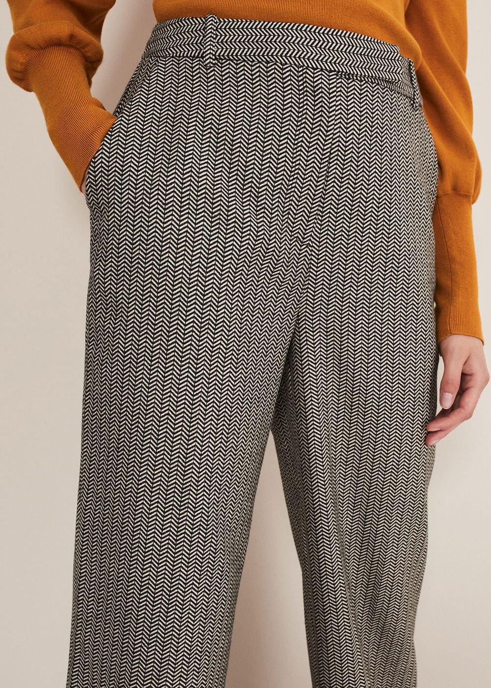 Nouria Herringbone Tapered Trouser - Black/Cream