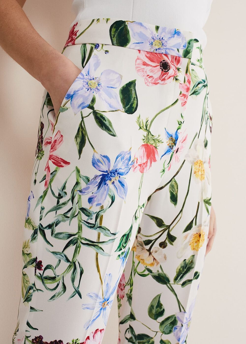 Ulrica Floral Cigarette Trousers - Multi-Coloured