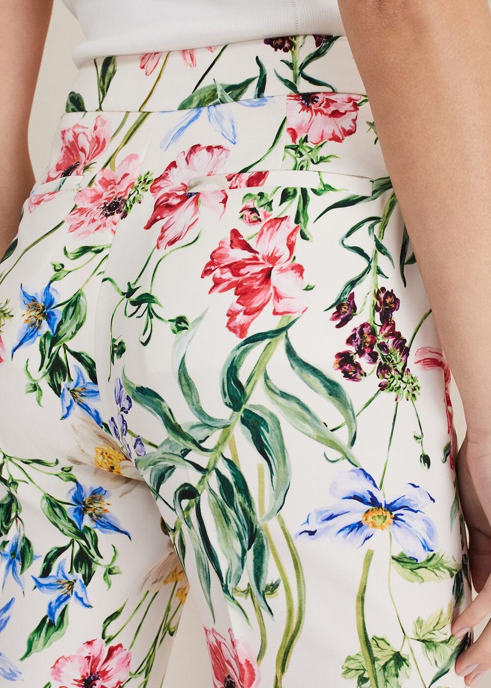Ulrica Floral Cigarette Trousers - Multi-Coloured