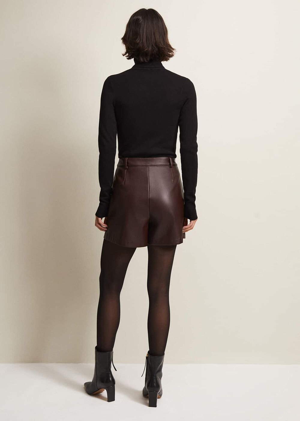 Hadley Faux Leather Shorts - Burgundy