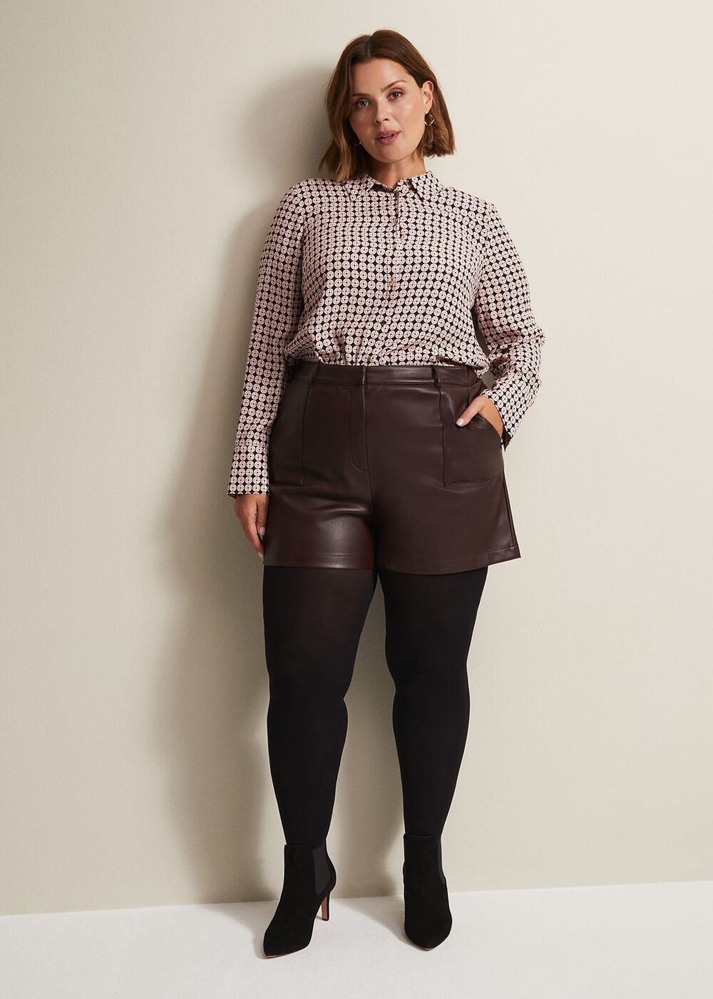 Hadley Faux Leather Shorts - Burgundy