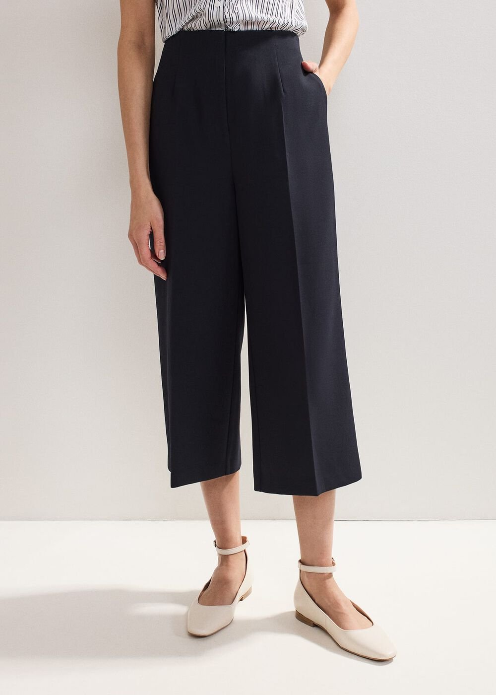 Aubrielle Wide Leg Culottes - Navy