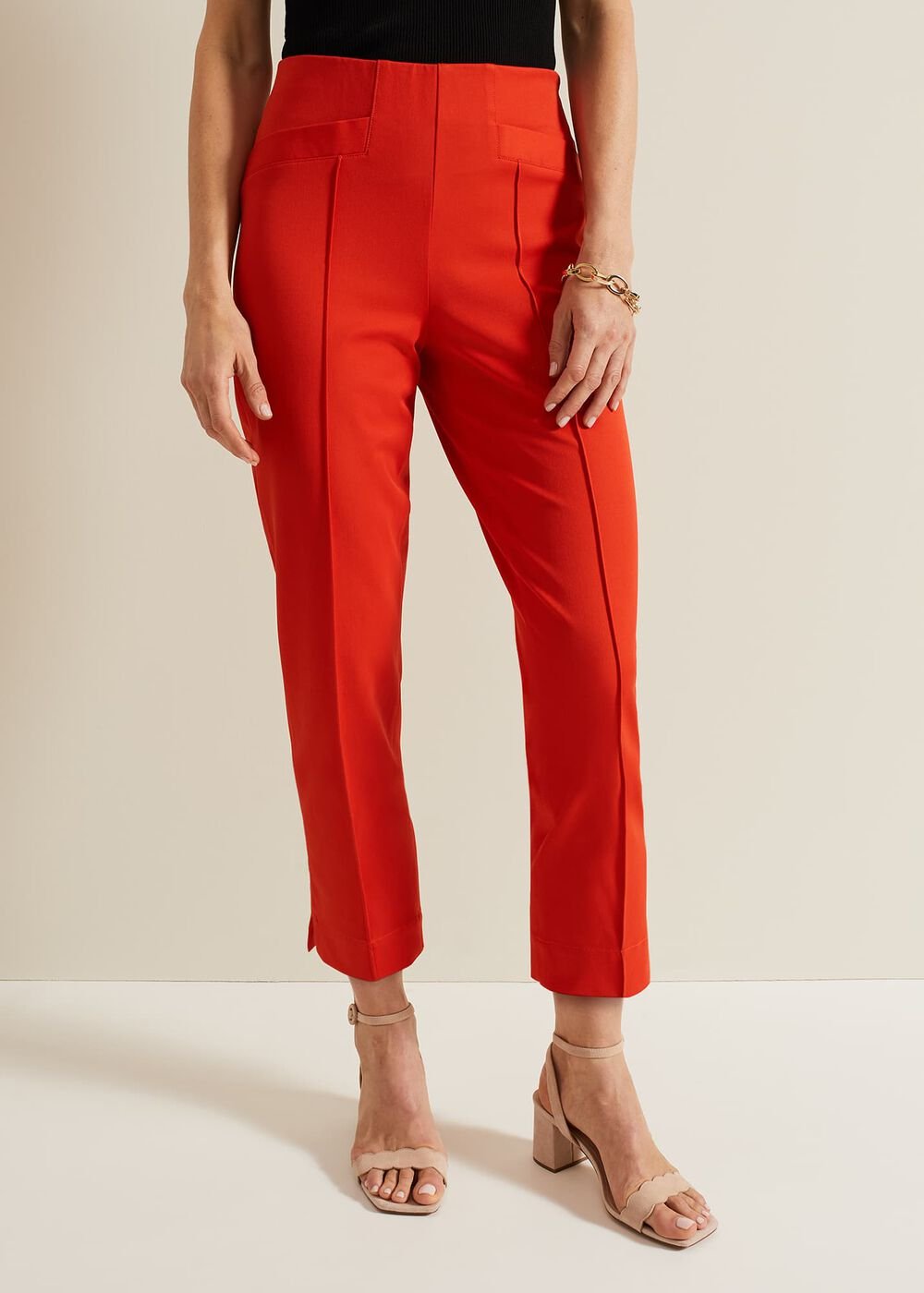 Miah Stretch Capri Trousers - Red
