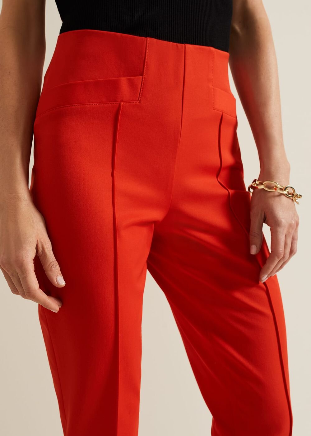Miah Stretch Capri Trousers - Red
