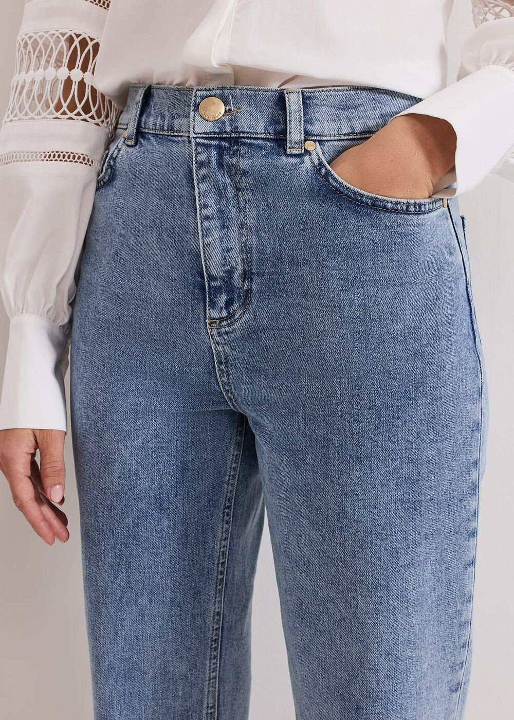 Lexi Mid Wash Crop Straight Jean - Mid Wash