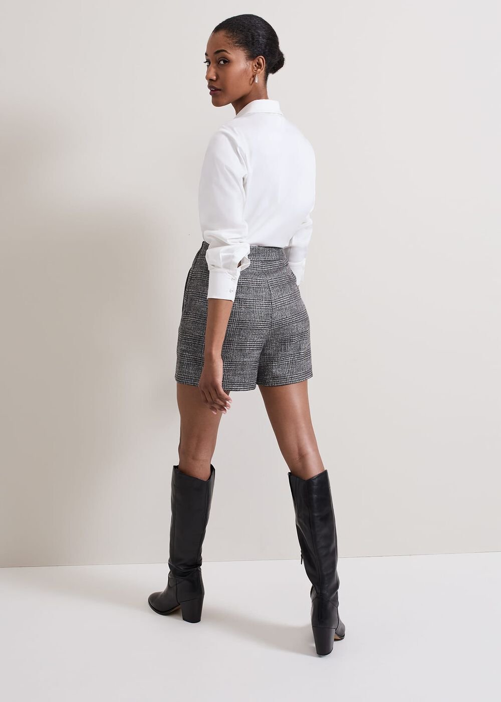Evie Check Shorts - Grey