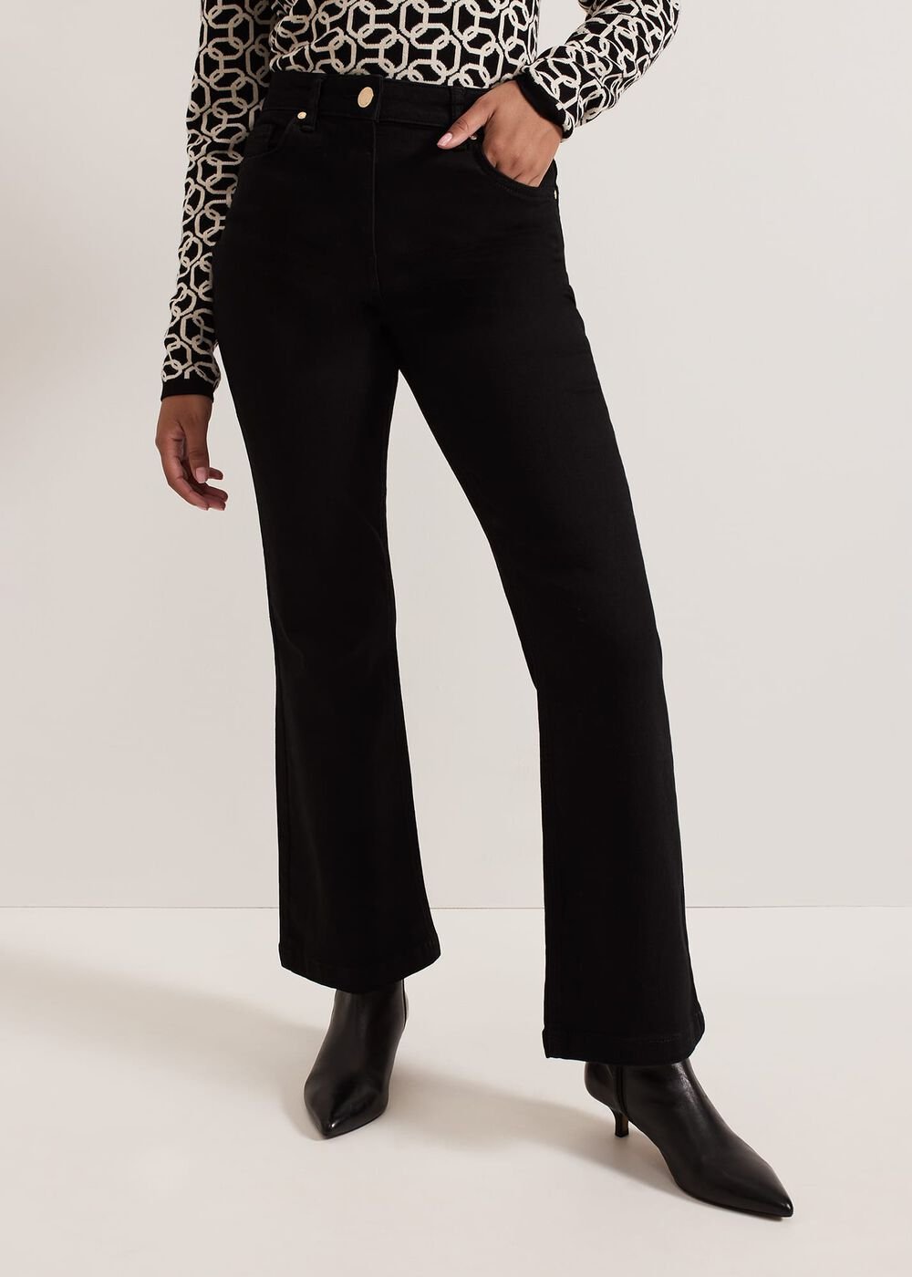 Petite Olivia Bootcut Jean - Black