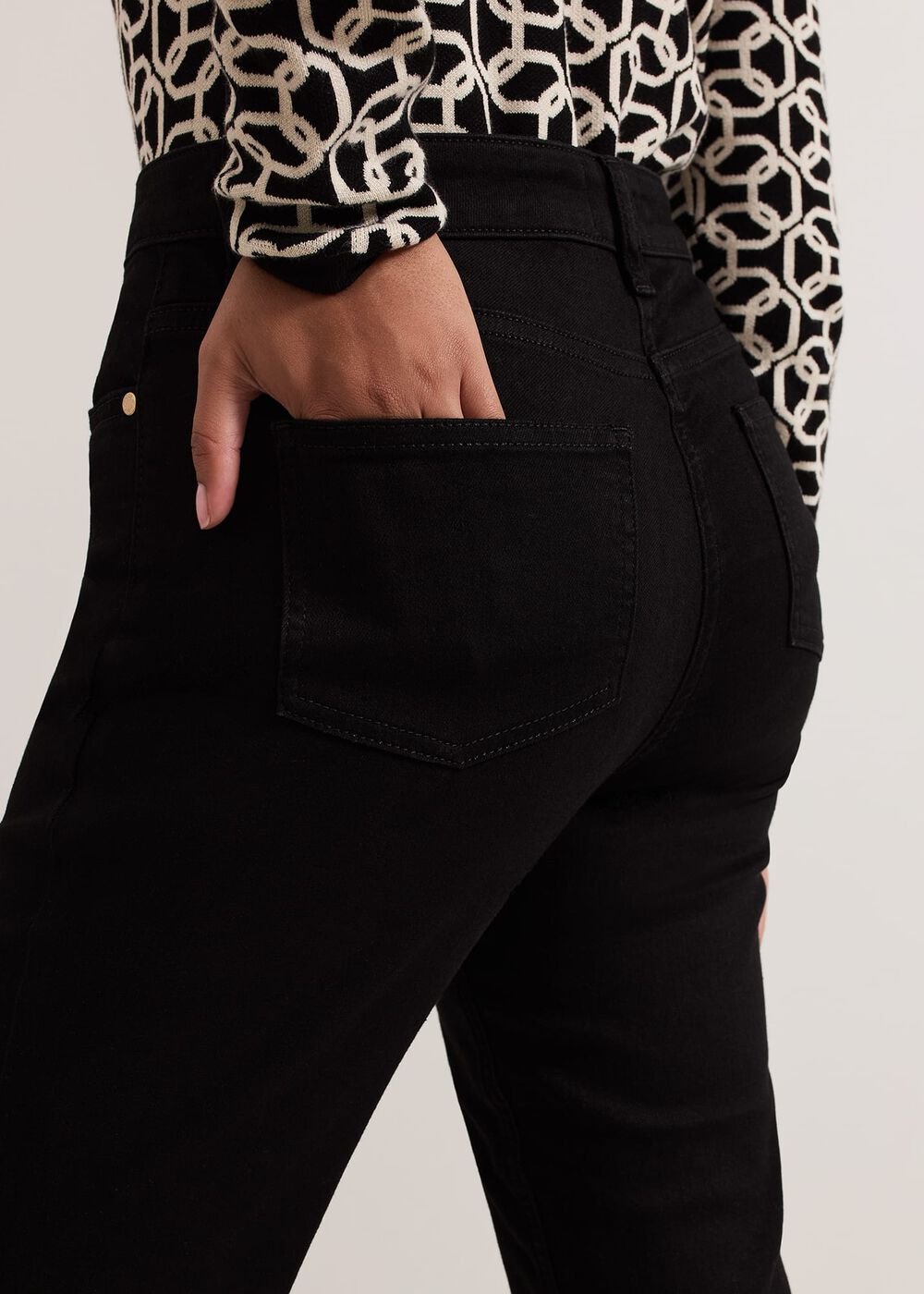 Petite Olivia Bootcut Jean - Black