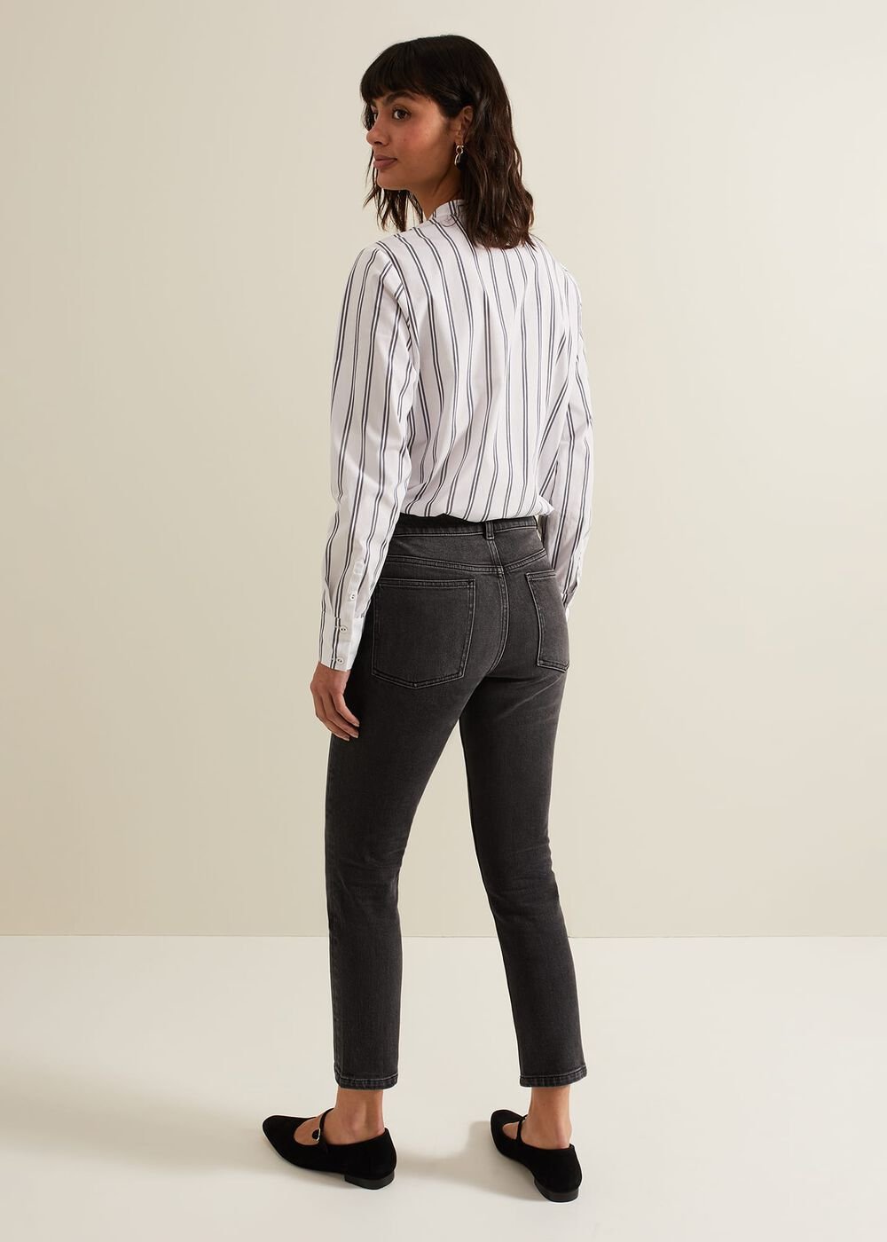 Sara Slim Leg Jeans - Black