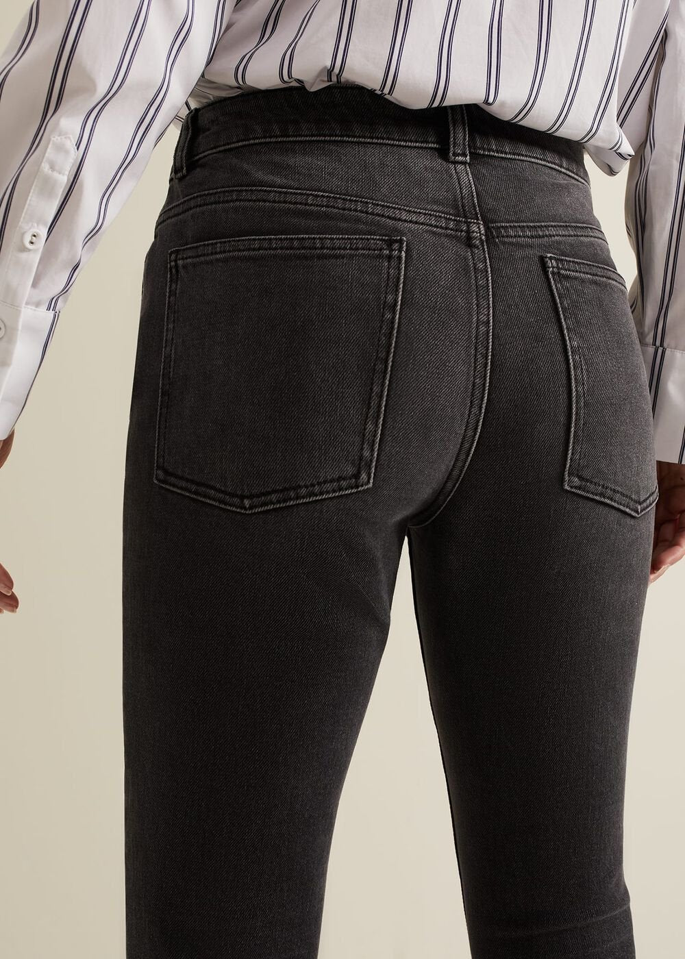 Sara Slim Leg Jeans - Black